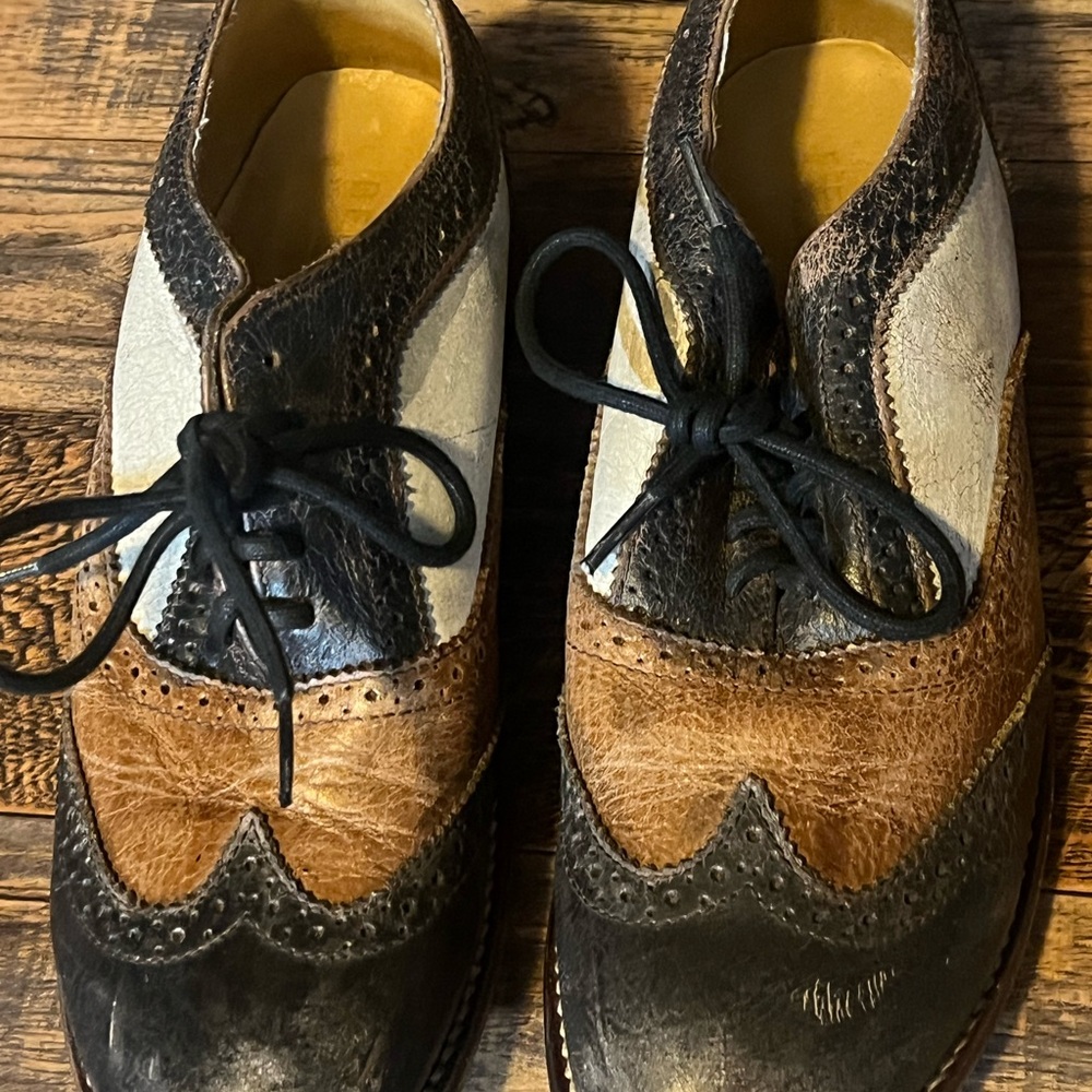 Womens Classic Leather Brogues